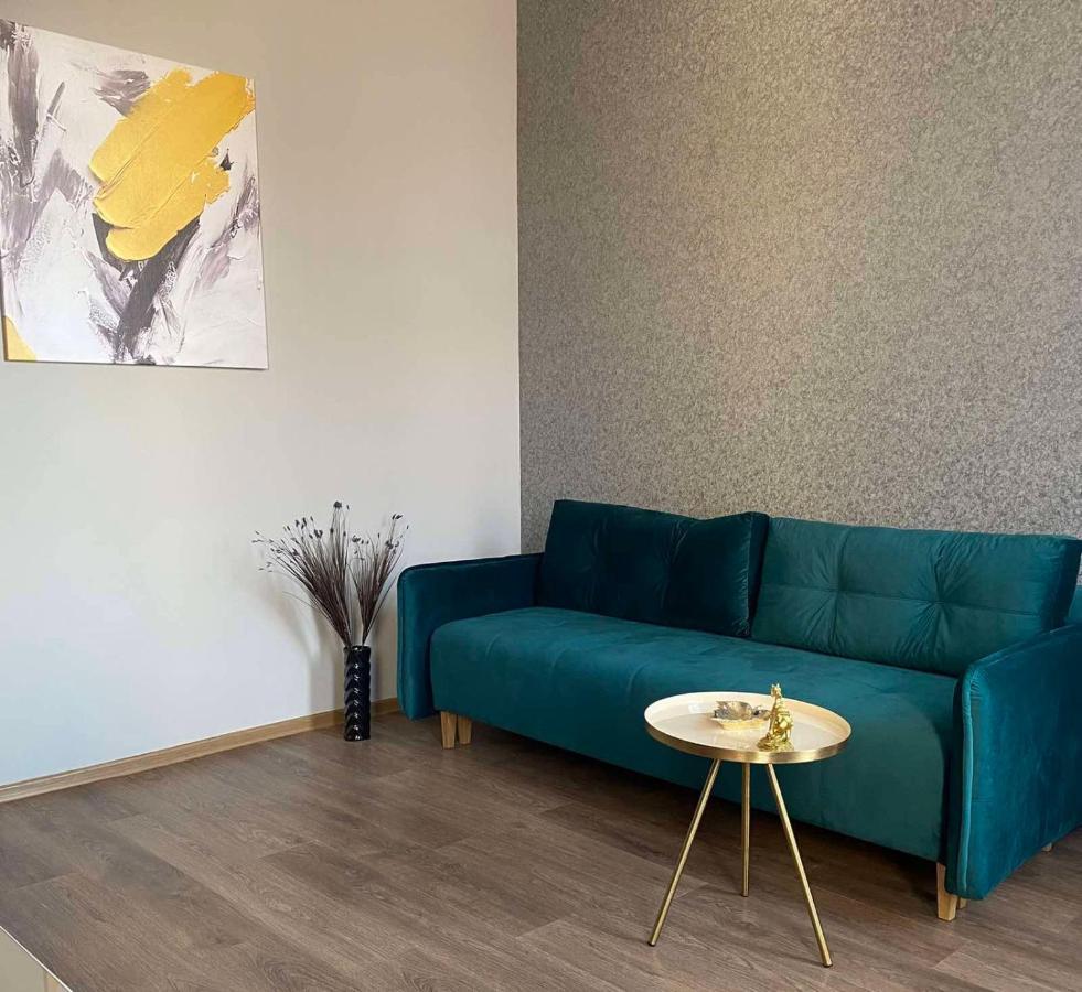 Leogrand Apartments On Kniazia Romana 26 ลวีฟ ภายนอก รูปภาพ